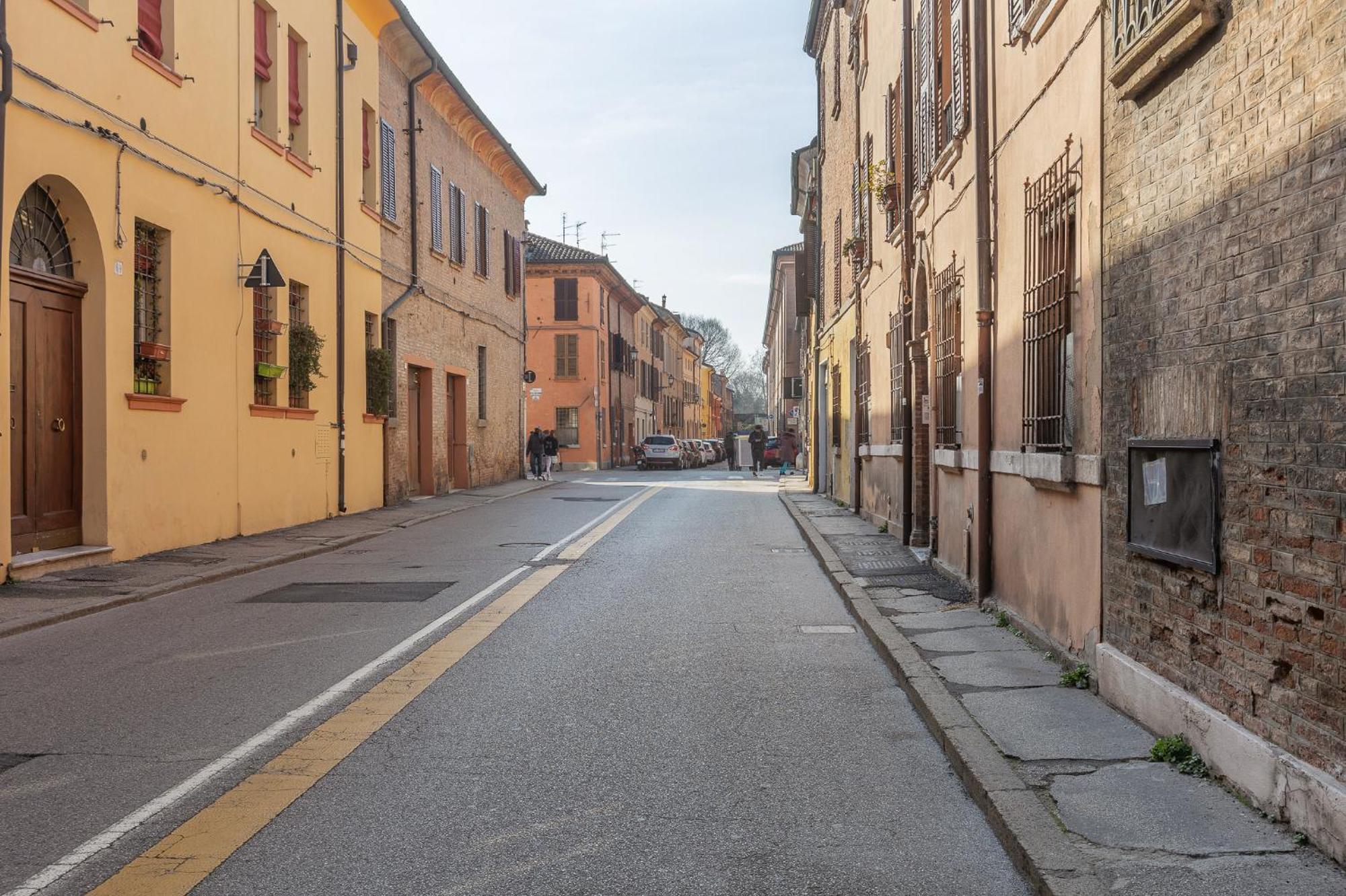 Nel Centro Storico Lovely Apartment Ferrara Buitenkant foto